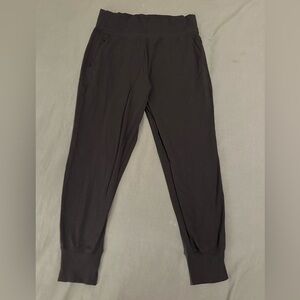 Women’s Athleta Size Large Venice Jogger Pants Zippered Pockets